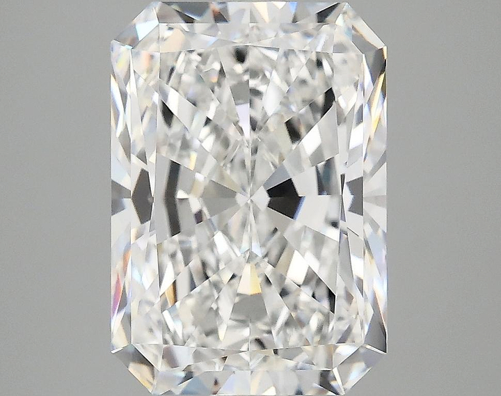 4.07 Carat Radiant Shaped Ideal Cut VVS2 IGI Certified Lab Grown Diamond