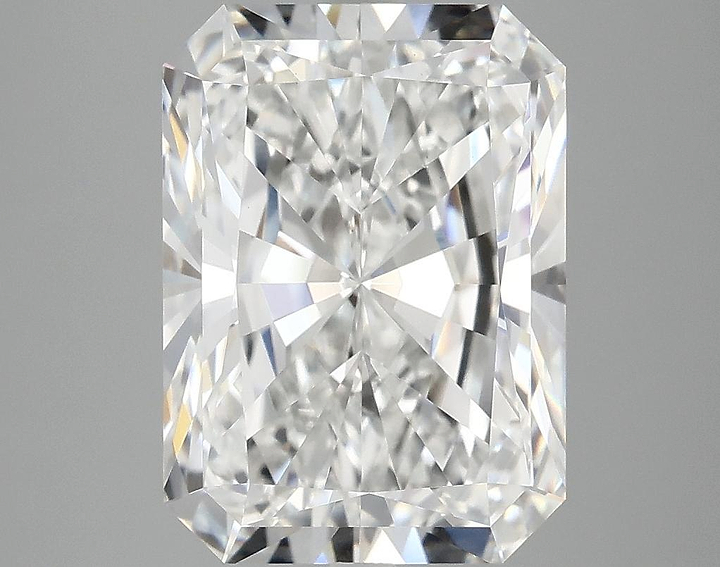 4.84 Carat Radiant Shaped Excellent Cut VS1 IGI Certified Lab Grown Diamond