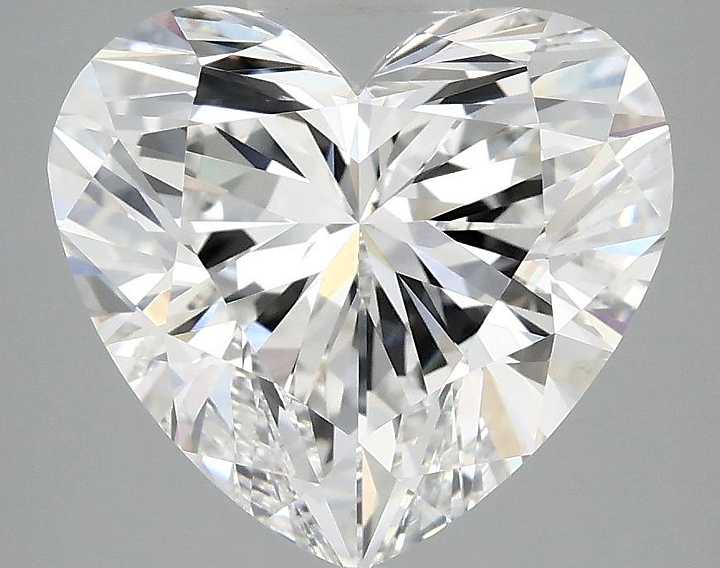 4.52 Carat Heart Shaped Ideal Cut VS2 IGI Certified Lab Grown Diamond