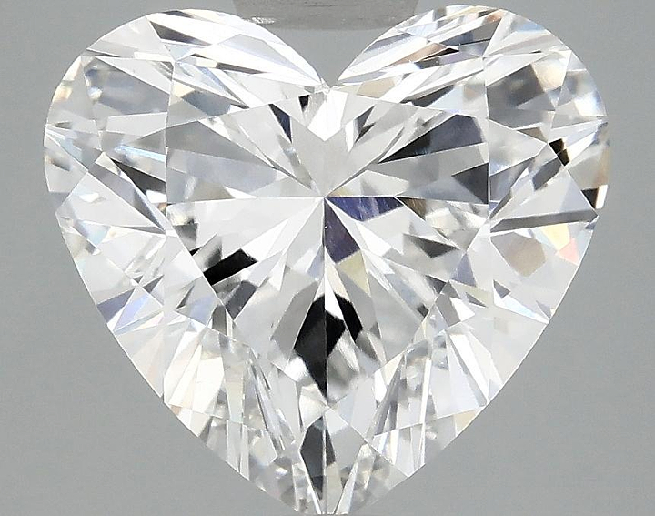 3.89 Carat Heart Shaped Ideal Cut VVS2 IGI Certified Lab Grown Diamond