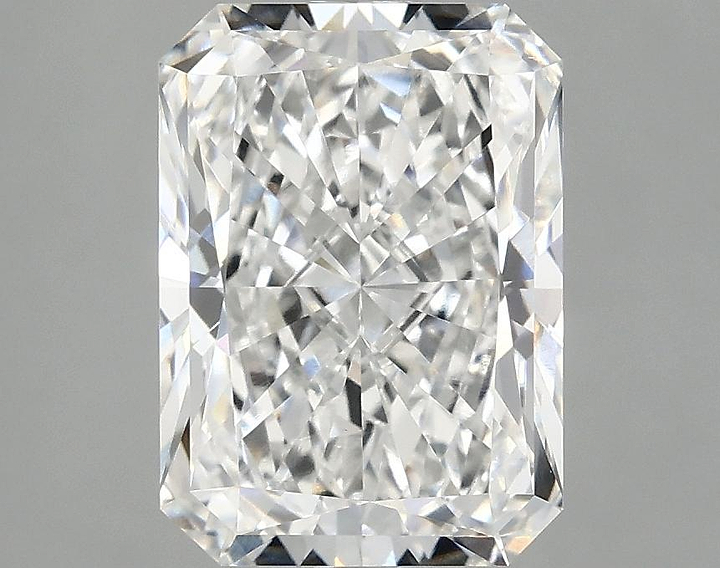 3.05 Carat Radiant Shaped Excellent Cut VVS2 IGI Certified Lab Grown Diamond