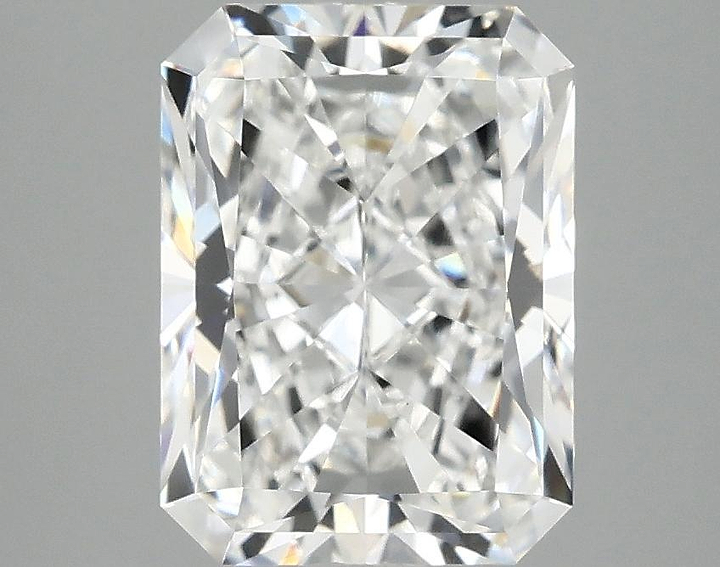 3.01 Carat Radiant Shaped Excellent Cut VVS2 IGI Certified Lab Grown Diamond