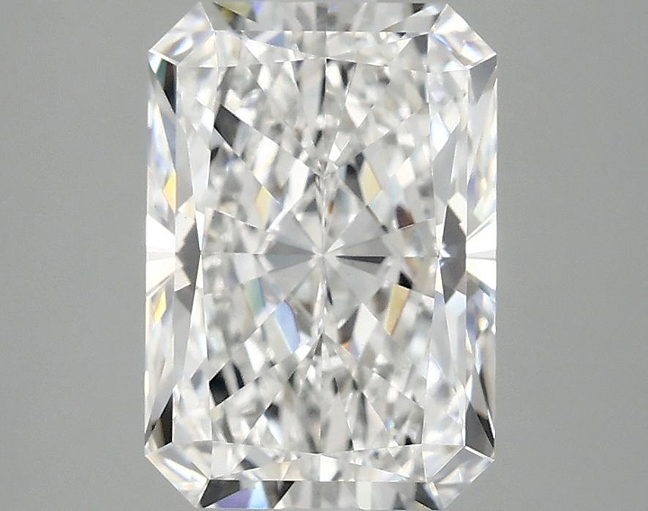 3.09 Carat Radiant Shaped Ideal Cut VS1 IGI Certified Lab Grown Diamond