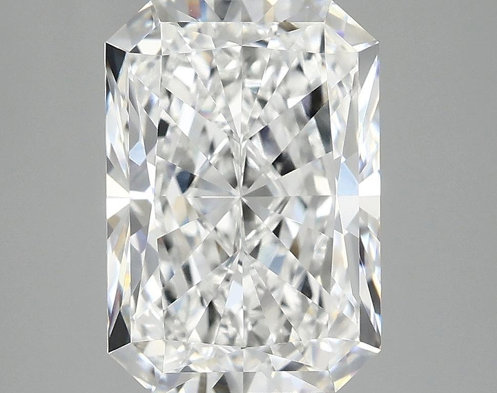 4.06 Carat Radiant Shaped Ideal Cut VVS2 IGI Certified Lab Grown Diamond