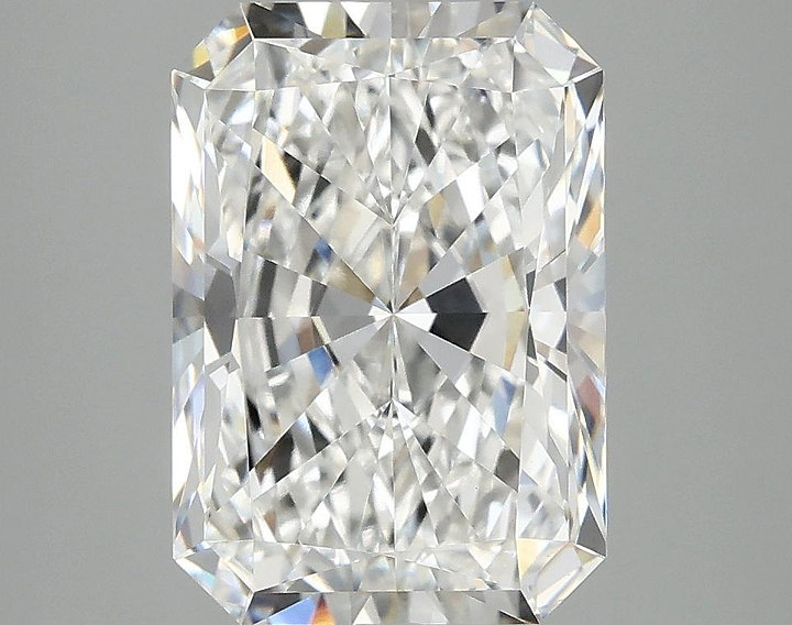 4.07 Carat Radiant Shaped Ideal Cut VVS2 IGI Certified Lab Grown Diamond