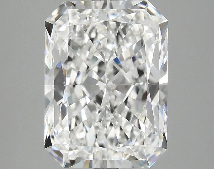 4.1 Carat Radiant Shaped Excellent Cut VVS2 IGI Certified Lab Grown Diamond