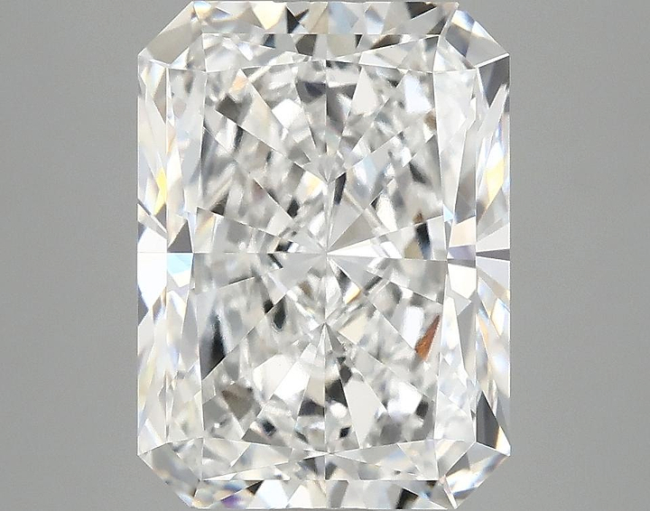 4.05 Carat Radiant Shaped Excellent Cut VVS2 IGI Certified Lab Grown Diamond