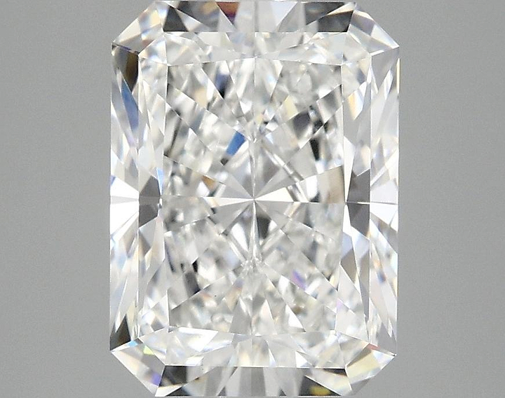 3.07 Carat Radiant Shaped Excellent Cut VVS2 IGI Certified Lab Grown Diamond