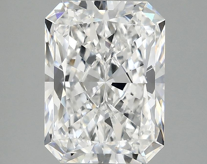 3.01 Carat Radiant Shaped Excellent Cut VVS2 IGI Certified Lab Grown Diamond