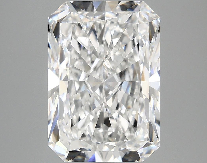 4.57 Carat Radiant Shaped Ideal Cut VS2 IGI Certified Lab Grown Diamond