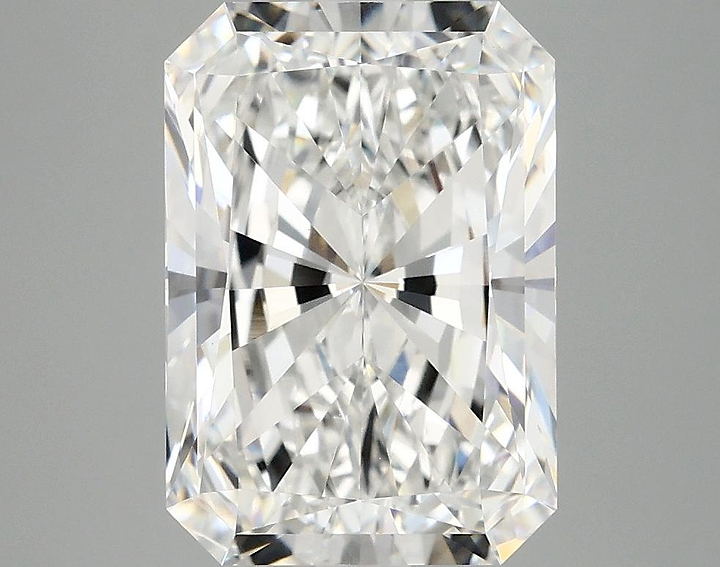 4.19 Carat Radiant Shaped Ideal Cut VVS2 IGI Certified Lab Grown Diamond