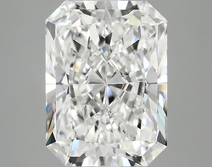 3.81 Carat Radiant Shaped Excellent Cut VVS2 IGI Certified Lab Grown Diamond