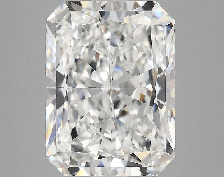 3.81 Carat Radiant Shaped Excellent Cut VVS2 IGI Certified Lab Grown Diamond