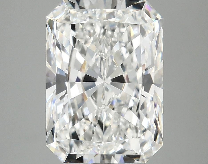 3.99 Carat Radiant Shaped Ideal Cut VVS2 IGI Certified Lab Grown Diamond