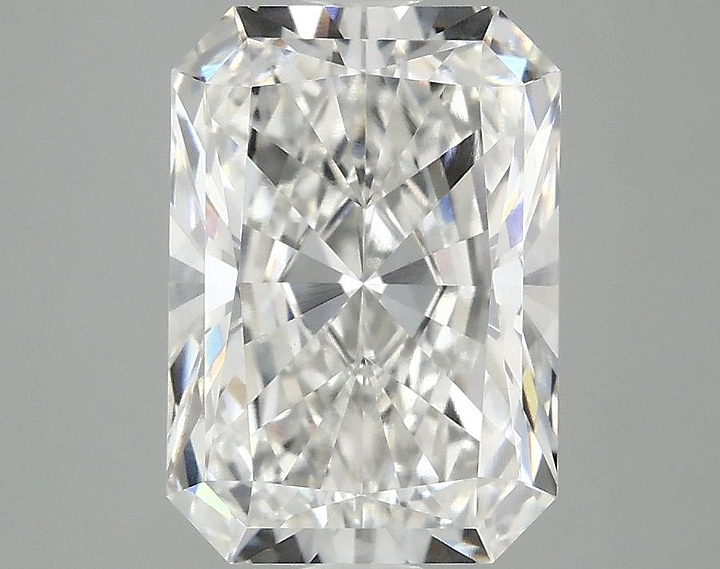 3.07 Carat Radiant Shaped Ideal Cut VVS2 IGI Certified Lab Grown Diamond