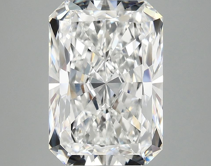 4.02 Carat Radiant Shaped Ideal Cut VVS2 IGI Certified Lab Grown Diamond
