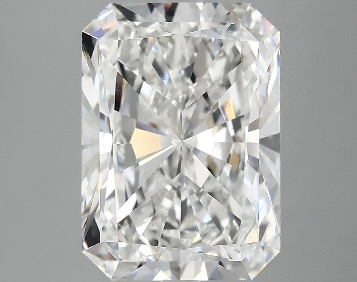 4.18 Carat Radiant Shaped Ideal Cut VVS2 IGI Certified Lab Grown Diamond
