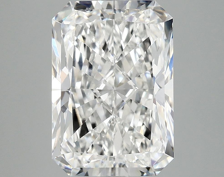 4.19 Carat Radiant Shaped Ideal Cut VVS2 IGI Certified Lab Grown Diamond