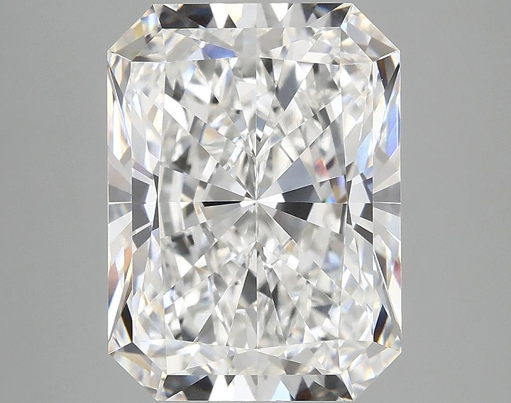 4.99 Carat Radiant Shaped Excellent Cut VVS2 IGI Certified Lab Grown Diamond