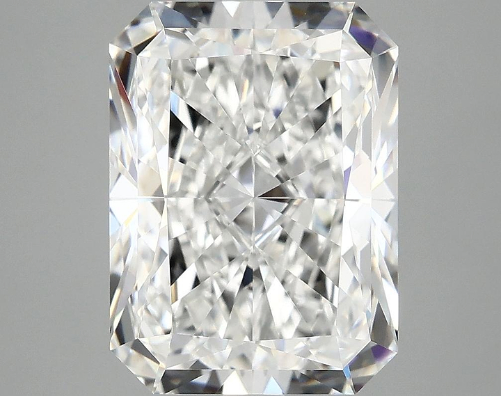 4.98 Carat Radiant Shaped Excellent Cut VVS2 IGI Certified Lab Grown Diamond
