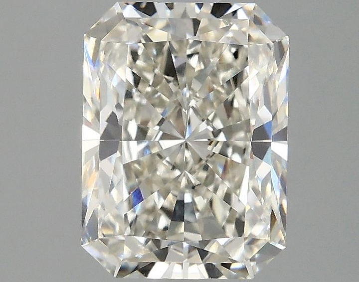 2.1 Carat Radiant Shaped Excellent Cut VVS2 IGI Certified Lab Grown Diamond