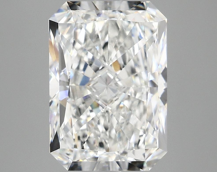 3.99 Carat Radiant Shaped Ideal Cut VVS2 IGI Certified Lab Grown Diamond