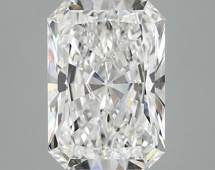 3.08 Carat Radiant Shaped Ideal Cut VVS2 IGI Certified Lab Grown Diamond
