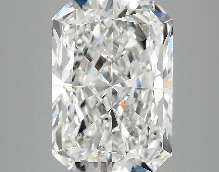 4.46 Carat Radiant Shaped Ideal Cut VVS2 IGI Certified Lab Grown Diamond