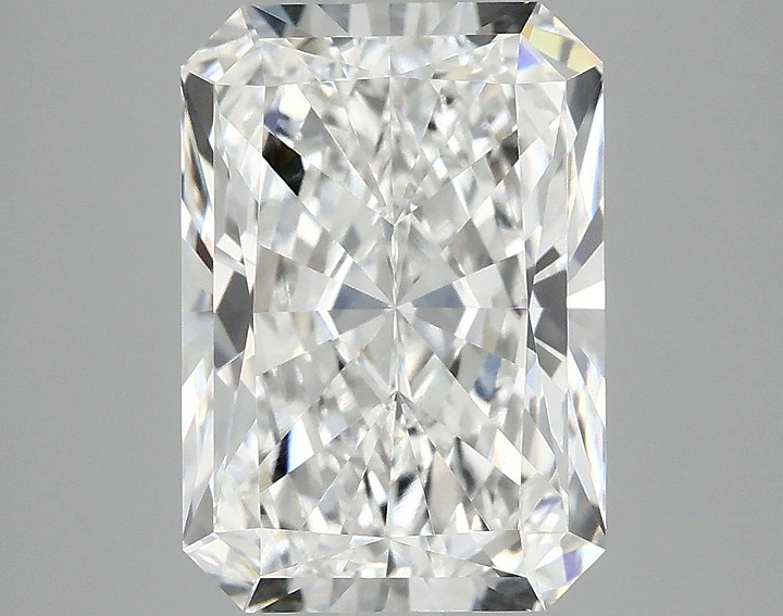 4.13 Carat Radiant Shaped Ideal Cut VVS2 IGI Certified Lab Grown Diamond
