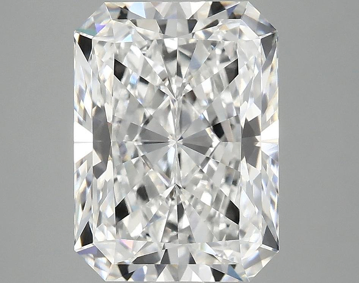 4.07 Carat Radiant Shaped Excellent Cut VVS2 IGI Certified Lab Grown Diamond
