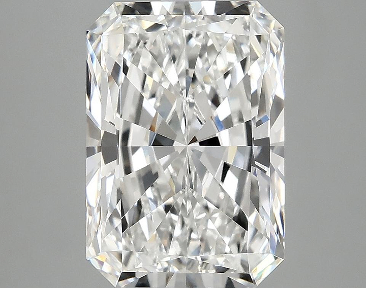 3.89 Carat Radiant Shaped Ideal Cut VVS2 IGI Certified Lab Grown Diamond