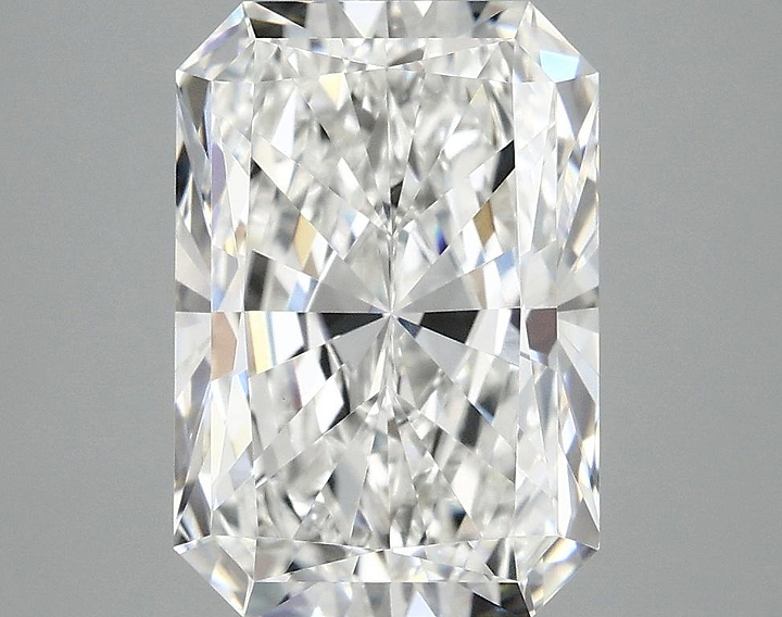 4.01 Carat Radiant Shaped Ideal Cut VVS2 IGI Certified Lab Grown Diamond