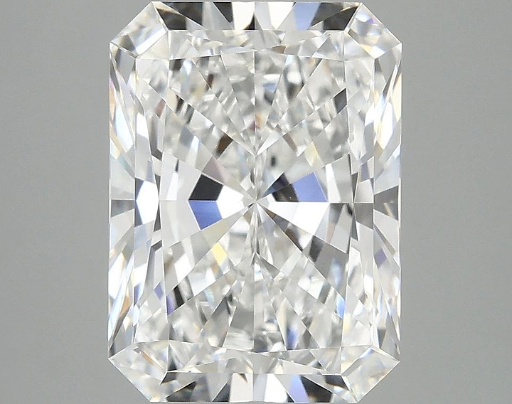 4.09 Carat Radiant Shaped Excellent Cut VVS2 IGI Certified Lab Grown Diamond