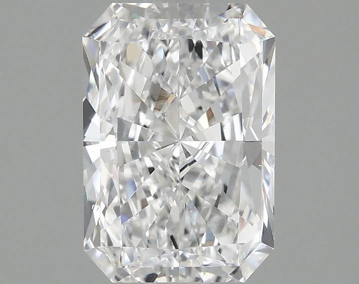 1.35 Carat Radiant Shaped Ideal Cut VS2 IGI Certified Lab Grown Diamond