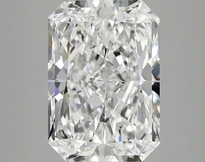 4.01 Carat Radiant Shaped Ideal Cut VS1 IGI Certified Lab Grown Diamond