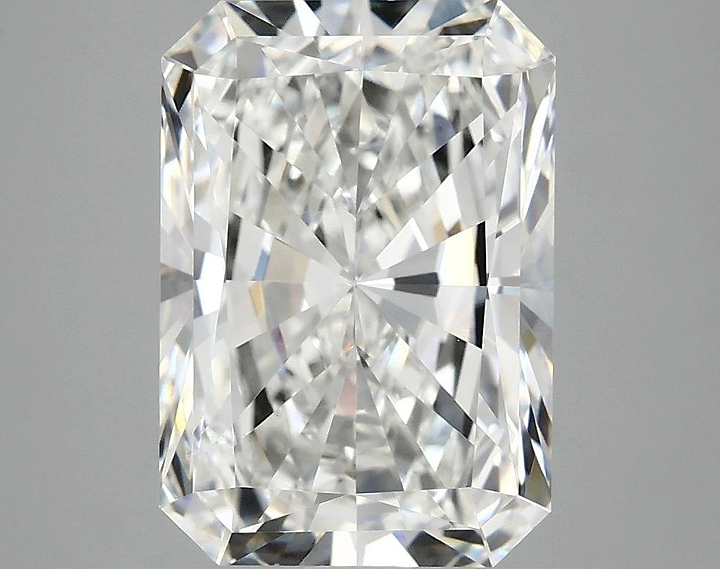 4.07 Carat Radiant Shaped Ideal Cut VVS2 IGI Certified Lab Grown Diamond