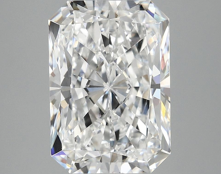4.05 Carat Radiant Shaped Ideal Cut VVS2 IGI Certified Lab Grown Diamond