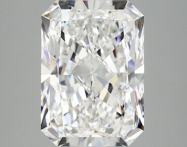 4.04 Carat Radiant Shaped Ideal Cut VVS2 IGI Certified Lab Grown Diamond
