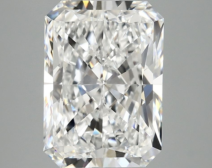 4.04 Carat Radiant Shaped Ideal Cut VVS2 IGI Certified Lab Grown Diamond