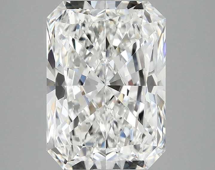 3.9 Carat Radiant Shaped Ideal Cut VVS2 IGI Certified Lab Grown Diamond