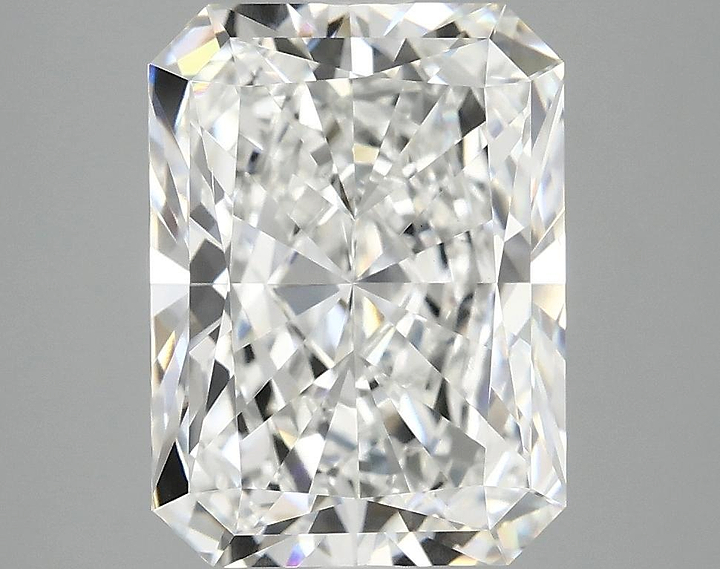 4.09 Carat Radiant Shaped Excellent Cut VS1 IGI Certified Lab Grown Diamond
