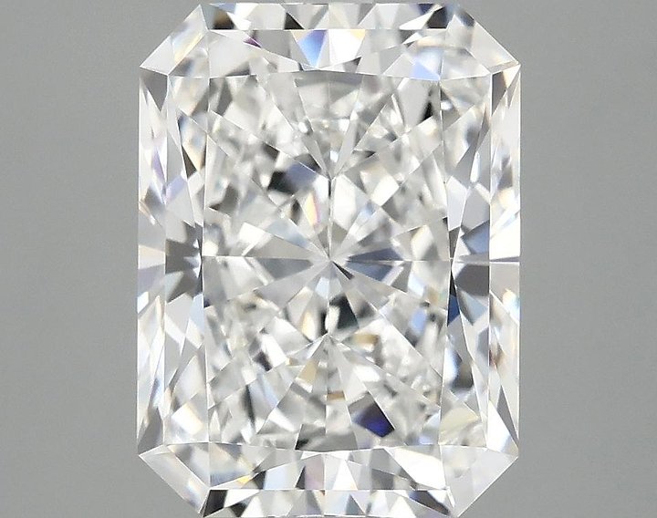 4.04 Carat Radiant Shaped Excellent Cut VVS2 IGI Certified Lab Grown Diamond