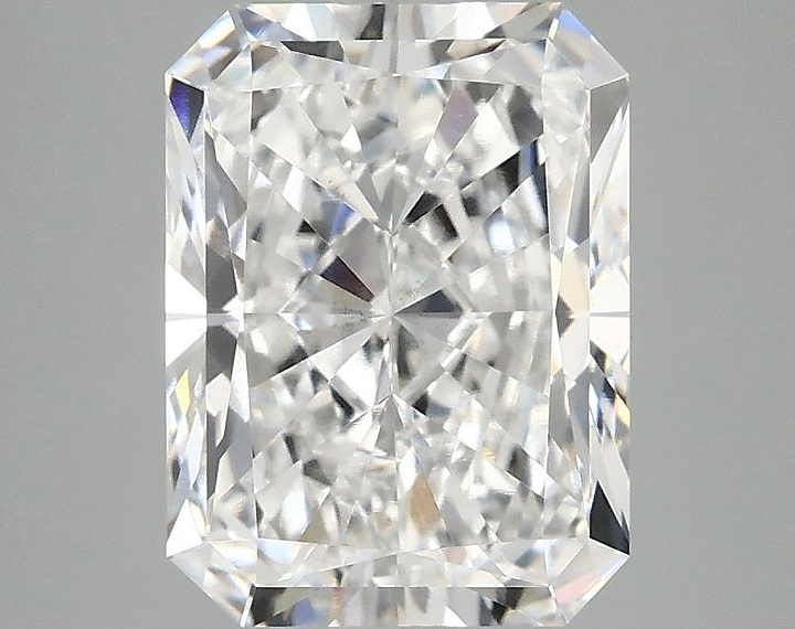 3.01 Carat Radiant Shaped Excellent Cut VS2 IGI Certified Lab Grown Diamond
