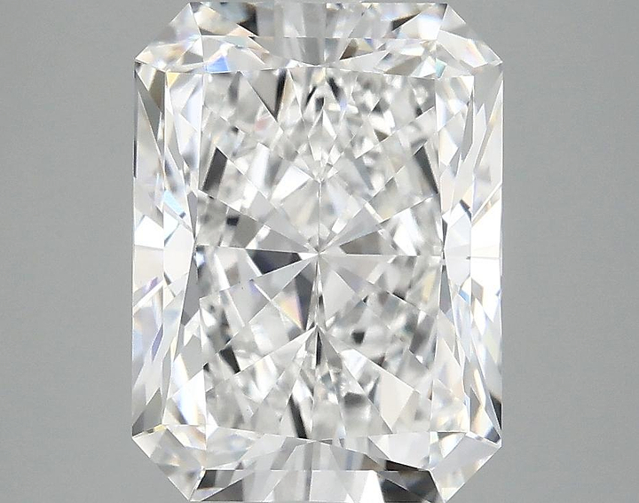 4.07 Carat Radiant Shaped Excellent Cut VVS2 IGI Certified Lab Grown Diamond