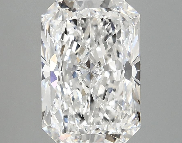 3.06 Carat Radiant Shaped Ideal Cut VVS2 IGI Certified Lab Grown Diamond