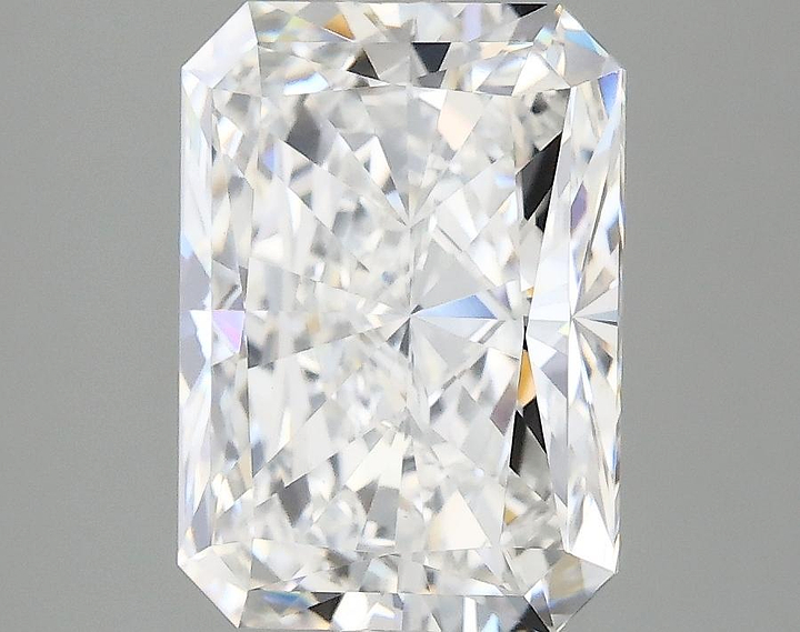 3.02 Carat Radiant Shaped Excellent Cut VVS2 IGI Certified Lab Grown Diamond