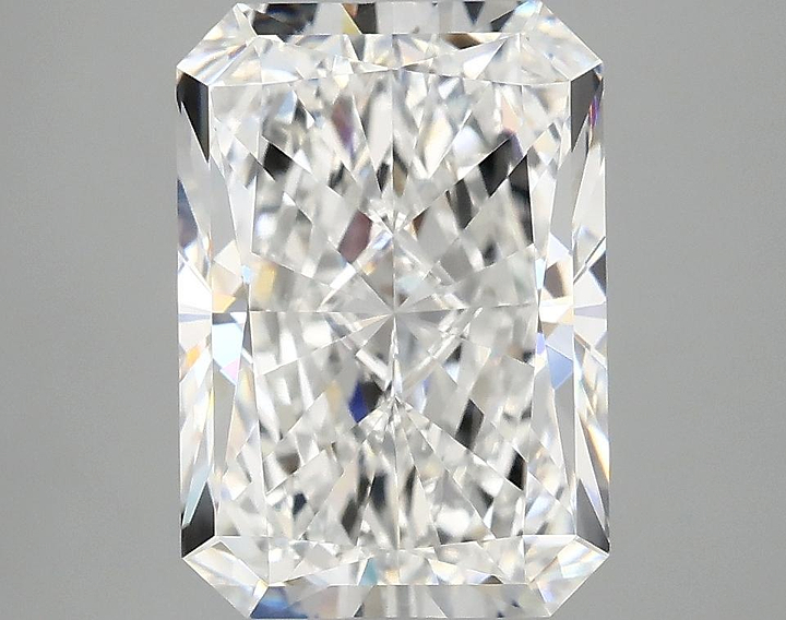 3.9 Carat Radiant Shaped Ideal Cut VVS2 IGI Certified Lab Grown Diamond