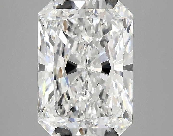 3.09 Carat Radiant Shaped Ideal Cut VVS2 IGI Certified Lab Grown Diamond