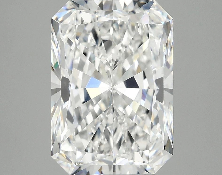 4.04 Carat Radiant Shaped Ideal Cut VVS2 IGI Certified Lab Grown Diamond