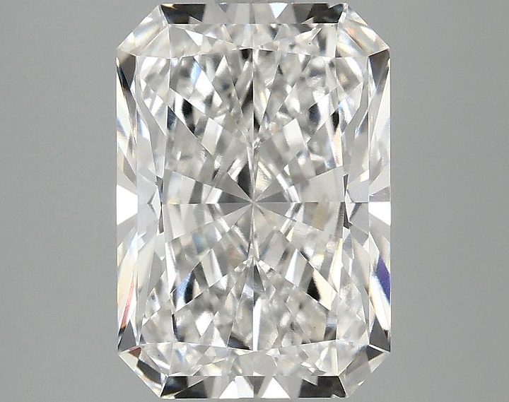 3.06 Carat Radiant Shaped Ideal Cut VVS2 IGI Certified Lab Grown Diamond